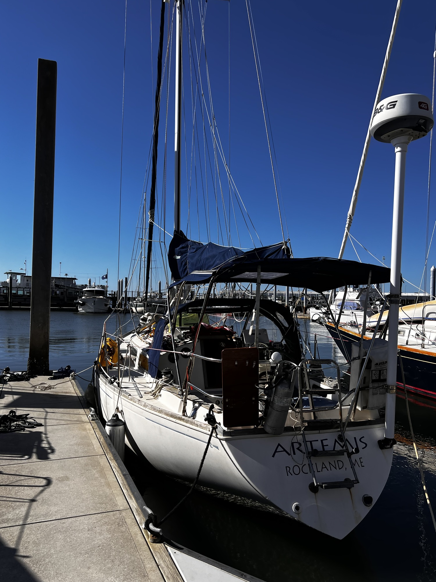 sabre 34 yacht